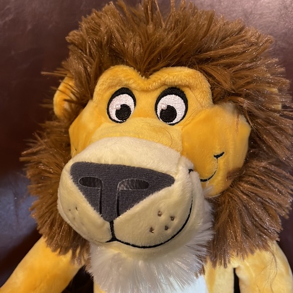 KOHLS NWT Lion Carnivores Cares Soft Plush Toy Doll Mane Dan Santat 2019 New - Picture 2 of 10